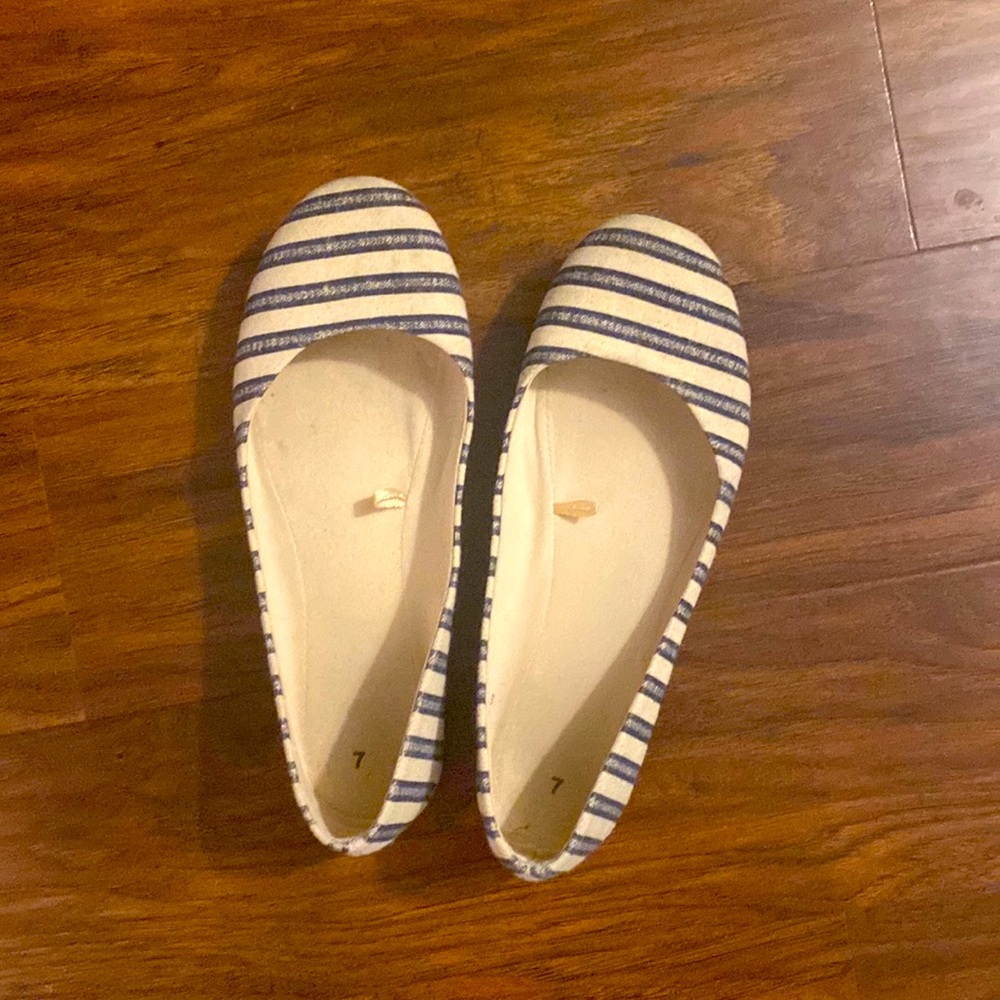 Women’s flats